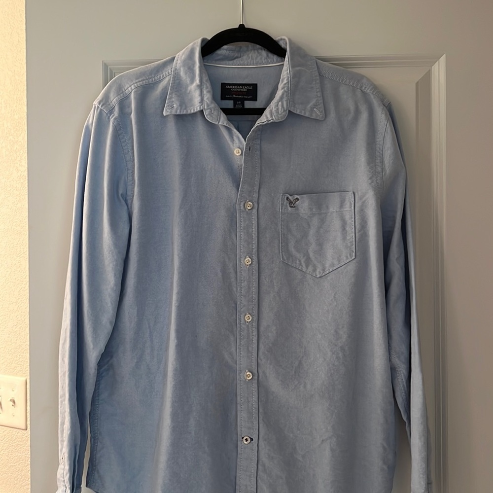 American Eagle Button Up